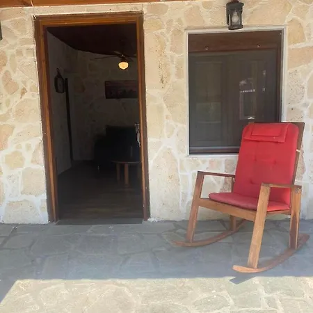 Casa de Férias Konstantina's Stone House *