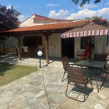 Konstantina's Stone House *